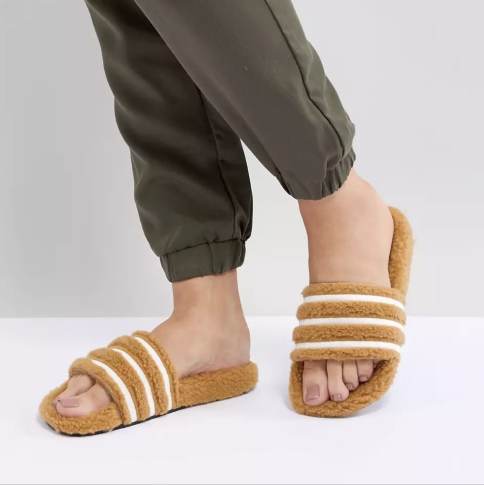 ADIDAS Originals Adilette Teddy Shearling